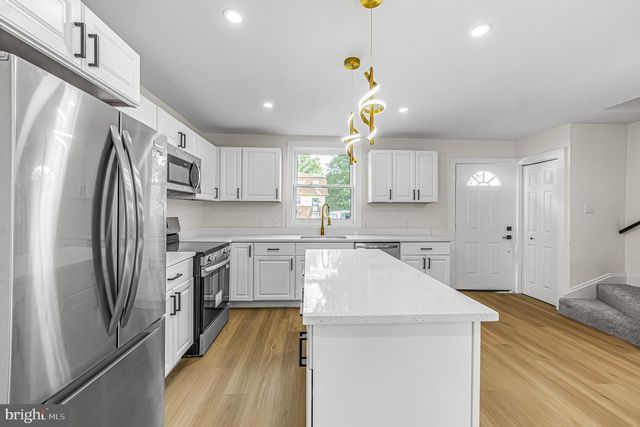 157 WILMINGTON PL SE, Washington, DC 20032