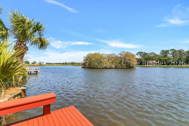 16 Full Sweep, Hilton Head Island, SC 29928