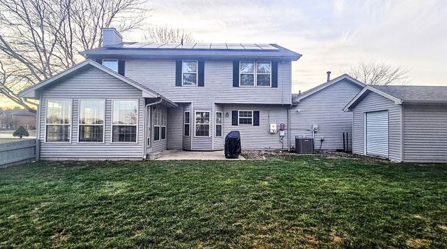 306 N Beringer Circle, Urbana, IL 61802