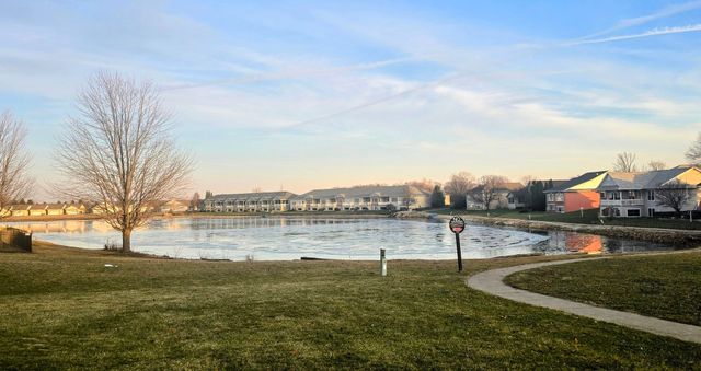 306 N Beringer Circle, Urbana, IL 61802