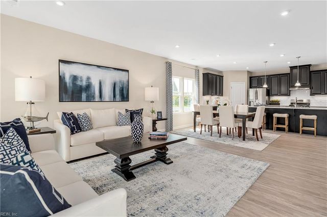 204 Woodcreek RD, Williamsburg, VA 23185