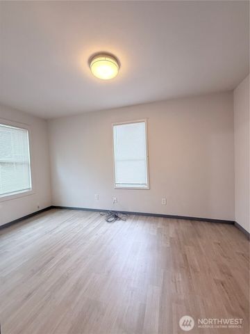 328 S Division Street, Auburn, WA 98001