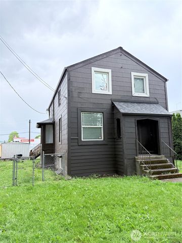 328 S Division Street, Auburn, WA 98001