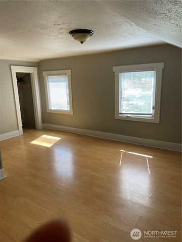 328 S Division Street, Auburn, WA 98001