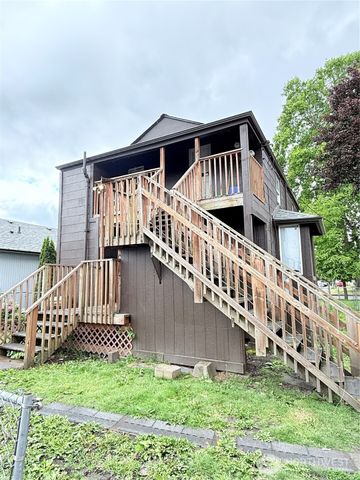 328 S Division Street, Auburn, WA 98001