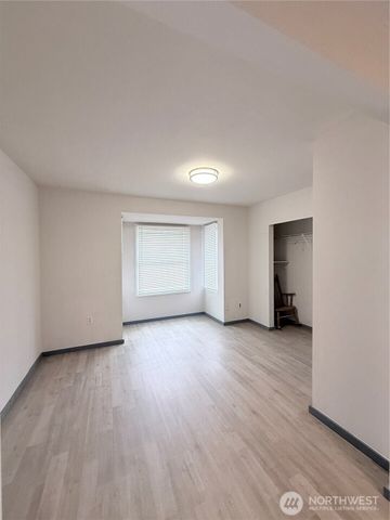 328 S Division Street, Auburn, WA 98001
