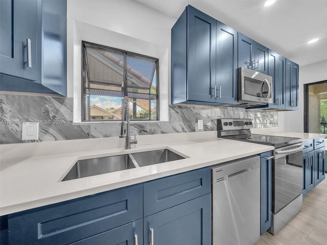 8407 Shadow Court 3-10, Coral Springs, FL 33071