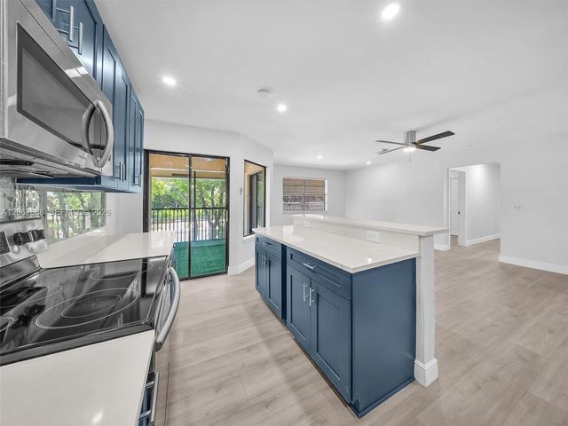 8407 Shadow Court 3-10, Coral Springs, FL 33071