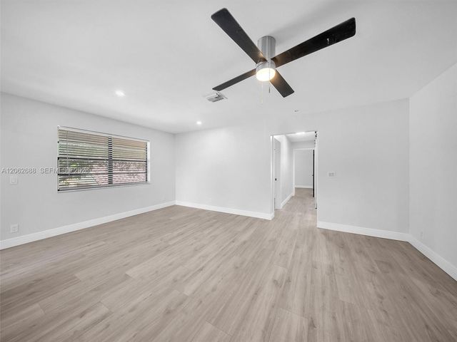 8407 Shadow Court 3-10, Coral Springs, FL 33071
