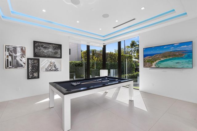 424 Coconut Isle Drive, Fort Lauderdale, FL 33301