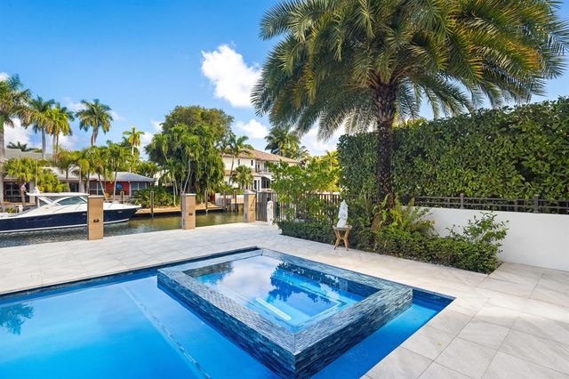 424 Coconut Isle Drive, Fort Lauderdale, FL 33301