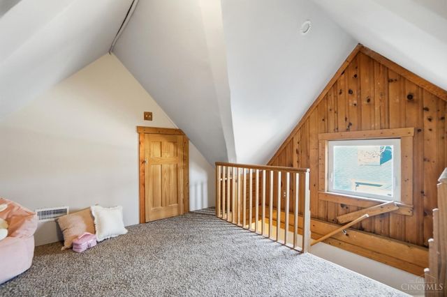 3244 Glenmore Avenue, Cincinnati, OH 45211