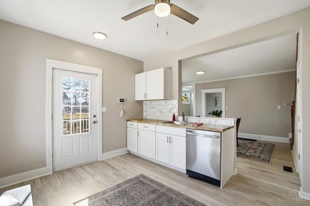 3244 Glenmore Avenue, Cincinnati, OH 45211