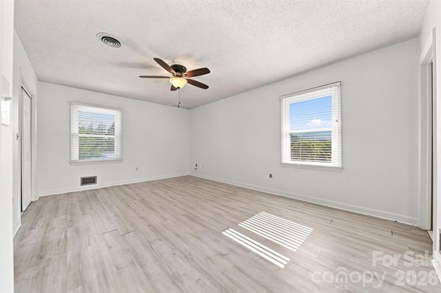 2796 Lakeview Drive, Lenoir, NC 28645