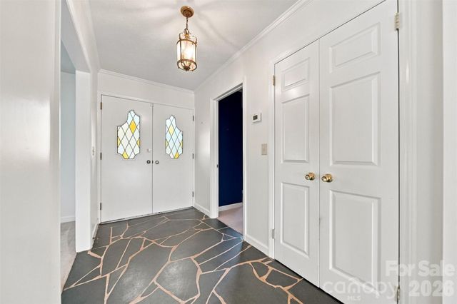 2796 Lakeview Drive, Lenoir, NC 28645