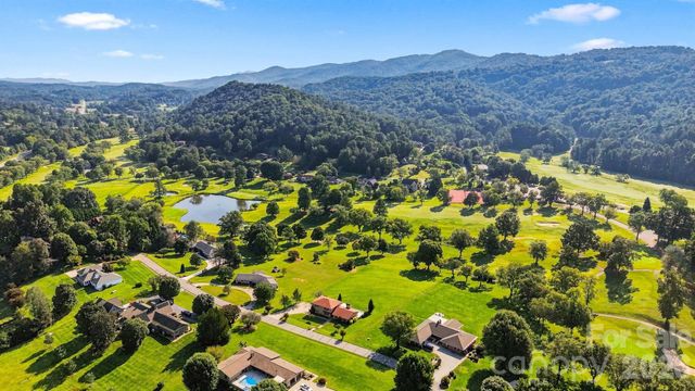 2796 Lakeview Drive, Lenoir, NC 28645