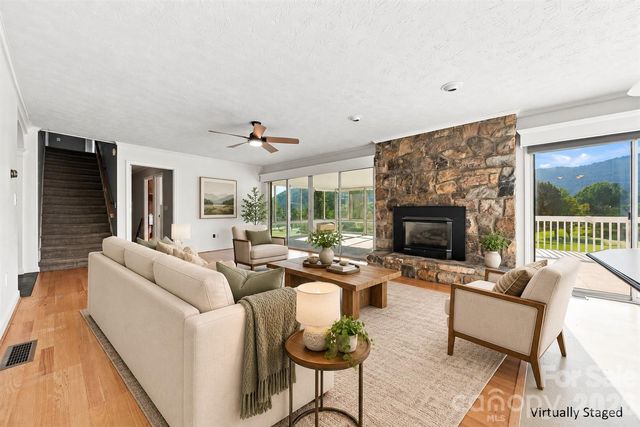 2796 Lakeview Drive, Lenoir, NC 28645