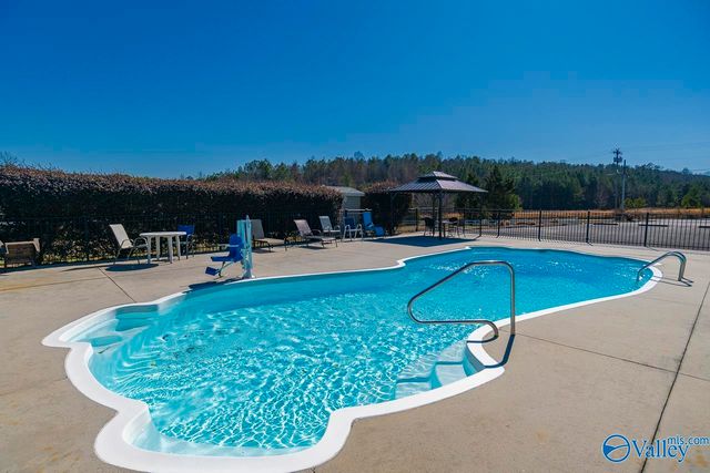 1727 Convict Camp Road, Guntersville, AL 35976