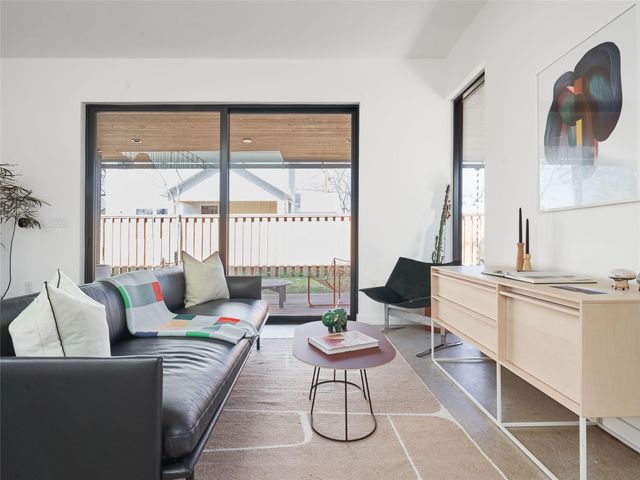 1000 Gullett ST 2, Austin, TX 78702