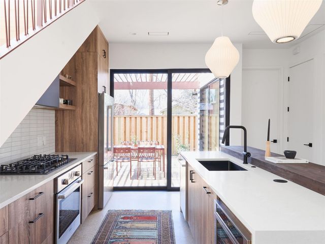 1000 Gullett ST 2, Austin, TX 78702