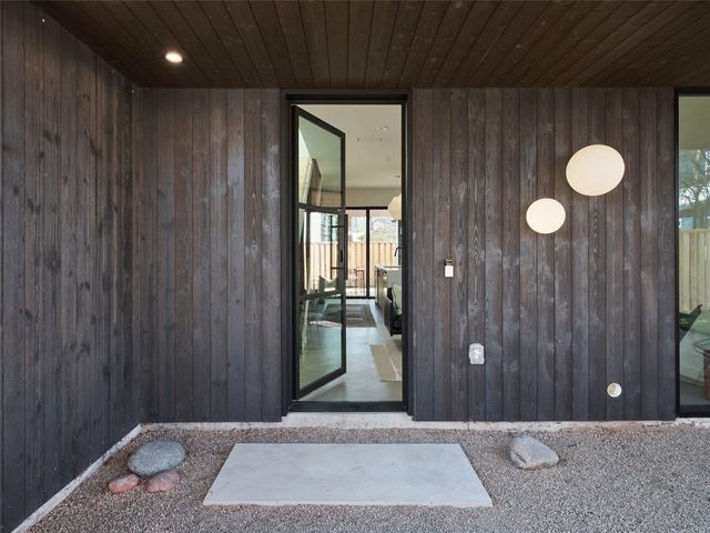 1000 Gullett ST 2, Austin, TX 78702