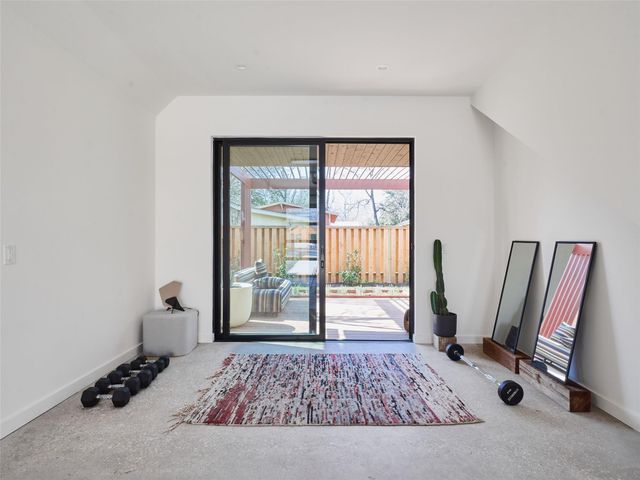 1000 Gullett ST 2, Austin, TX 78702