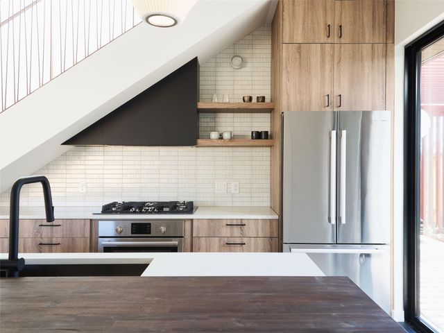 1000 Gullett ST 2, Austin, TX 78702