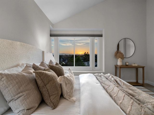 4906 Corte Playa de Castilla, San Diego, CA 92124