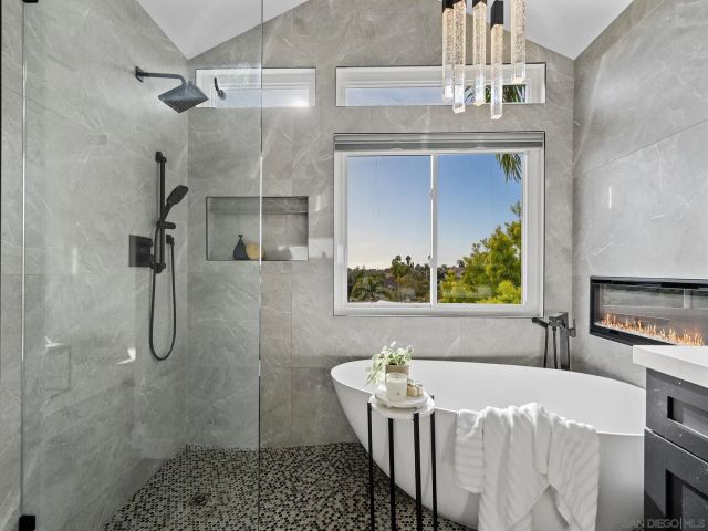 4906 Corte Playa de Castilla, San Diego, CA 92124