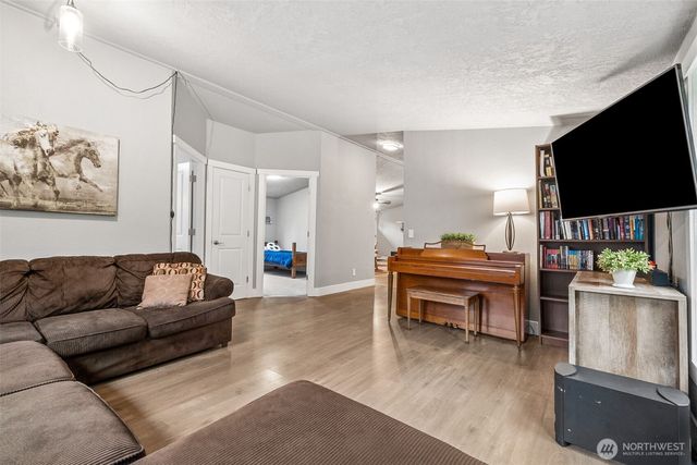 29313 318th Avenue SE, Ravensdale, WA 98051