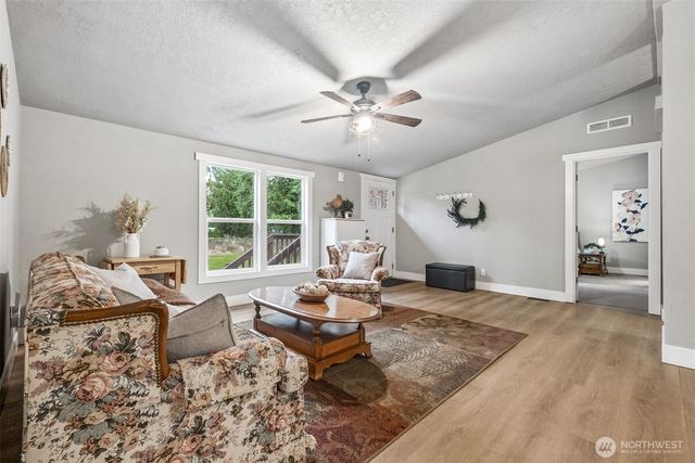 29313 318th Avenue SE, Ravensdale, WA 98051