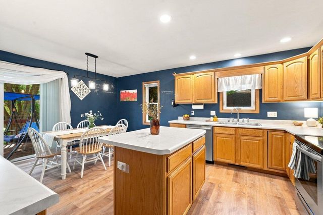 893 Chalfont Drive, Sun Prairie, WI 53590
