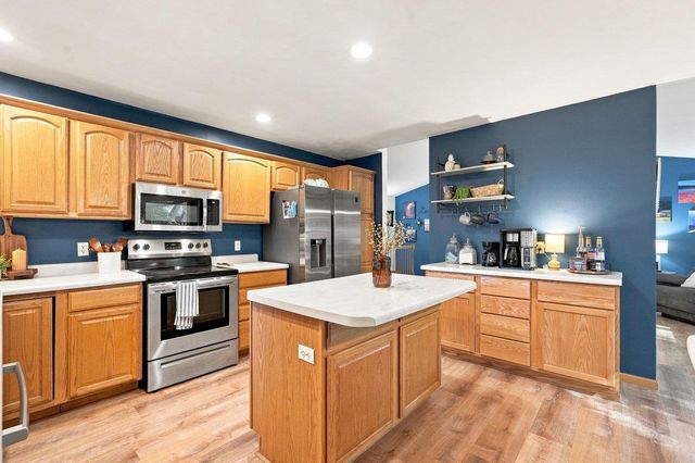 893 Chalfont Drive, Sun Prairie, WI 53590