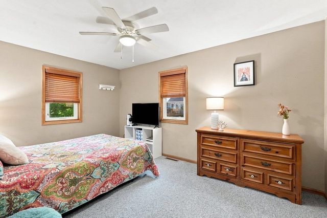 893 Chalfont Drive, Sun Prairie, WI 53590
