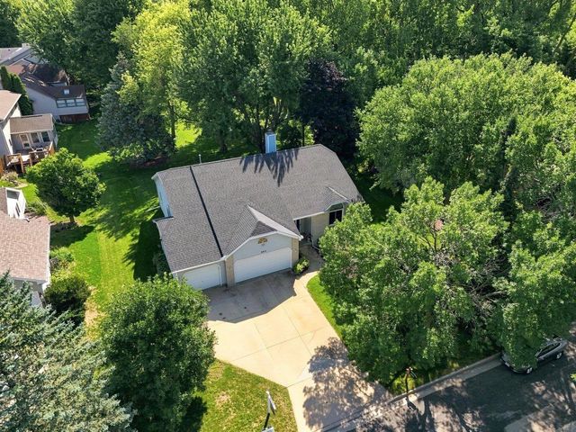 893 Chalfont Drive, Sun Prairie, WI 53590