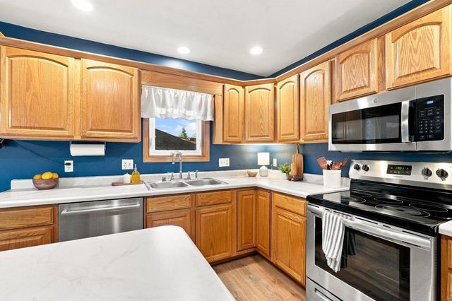 893 Chalfont Drive, Sun Prairie, WI 53590