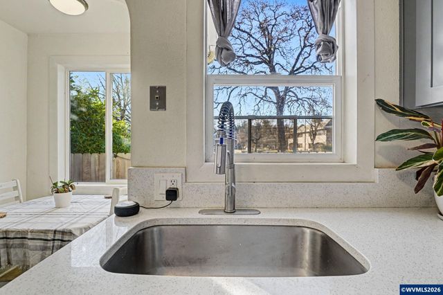 1330 Lee St SE, Salem, OR 97302