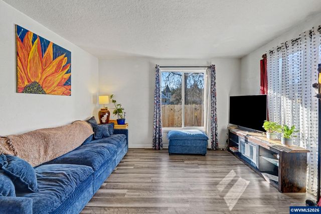 1330 Lee St SE, Salem, OR 97302