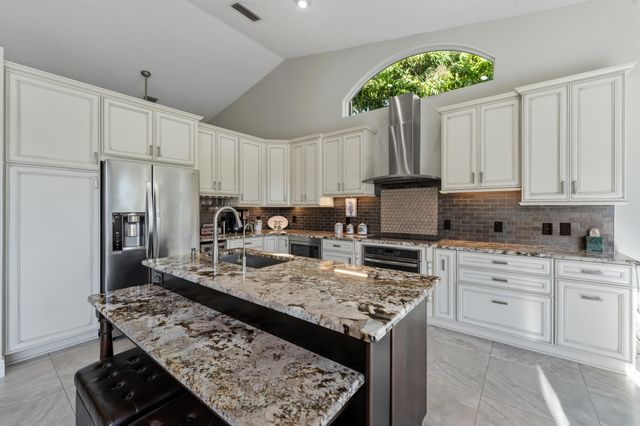 7408 Rockbridge Circle, Lake Worth, FL 33467