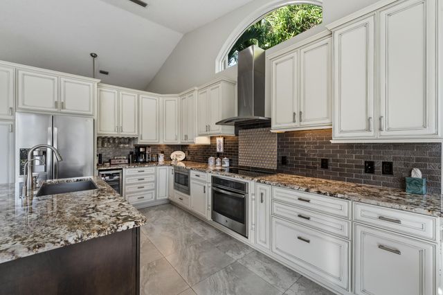 7408 Rockbridge Circle, Lake Worth, FL 33467