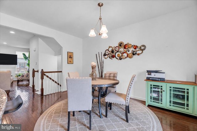111 VILLAGE GREEN LN, Sicklerville, NJ 08081
