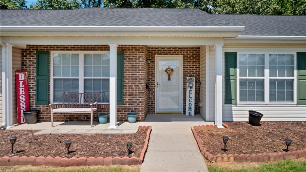 603 Chesapeake Lane, Archdale, NC 27263