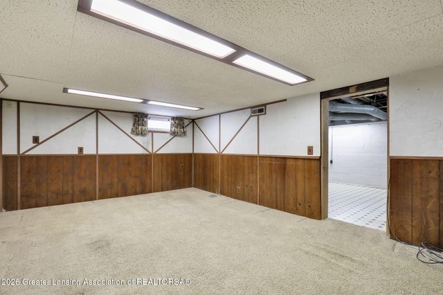 1917 Teel Avenue, Lansing, MI 48910