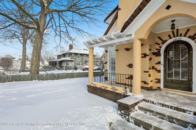 1917 Teel Avenue, Lansing, MI 48910