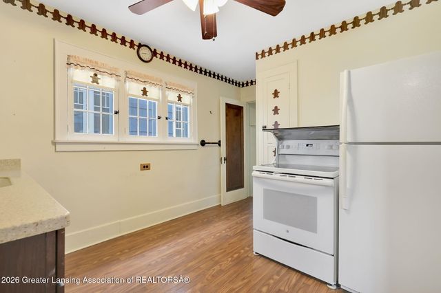 1917 Teel Avenue, Lansing, MI 48910