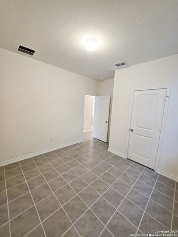 10643 W Military Dr Unit 37, San Antonio, TX 78251