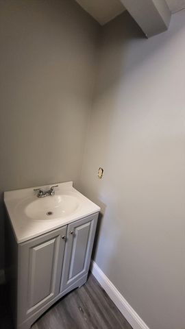 50 Willow Street 50, Lowell, MA 01852