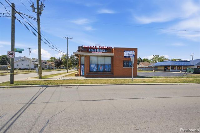 7001 Wyoming Avenue, Dearborn, MI 48126