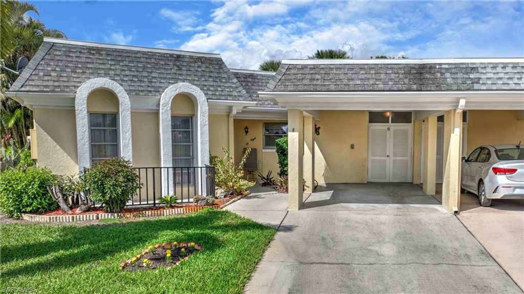 8 Park Lane CIR, LEHIGH ACRES, FL 33936 — exterior