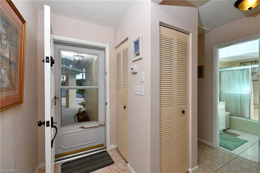 8 Park Lane CIR, LEHIGH ACRES, FL 33936 — photo 3